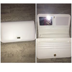 White Purse/Wallet
